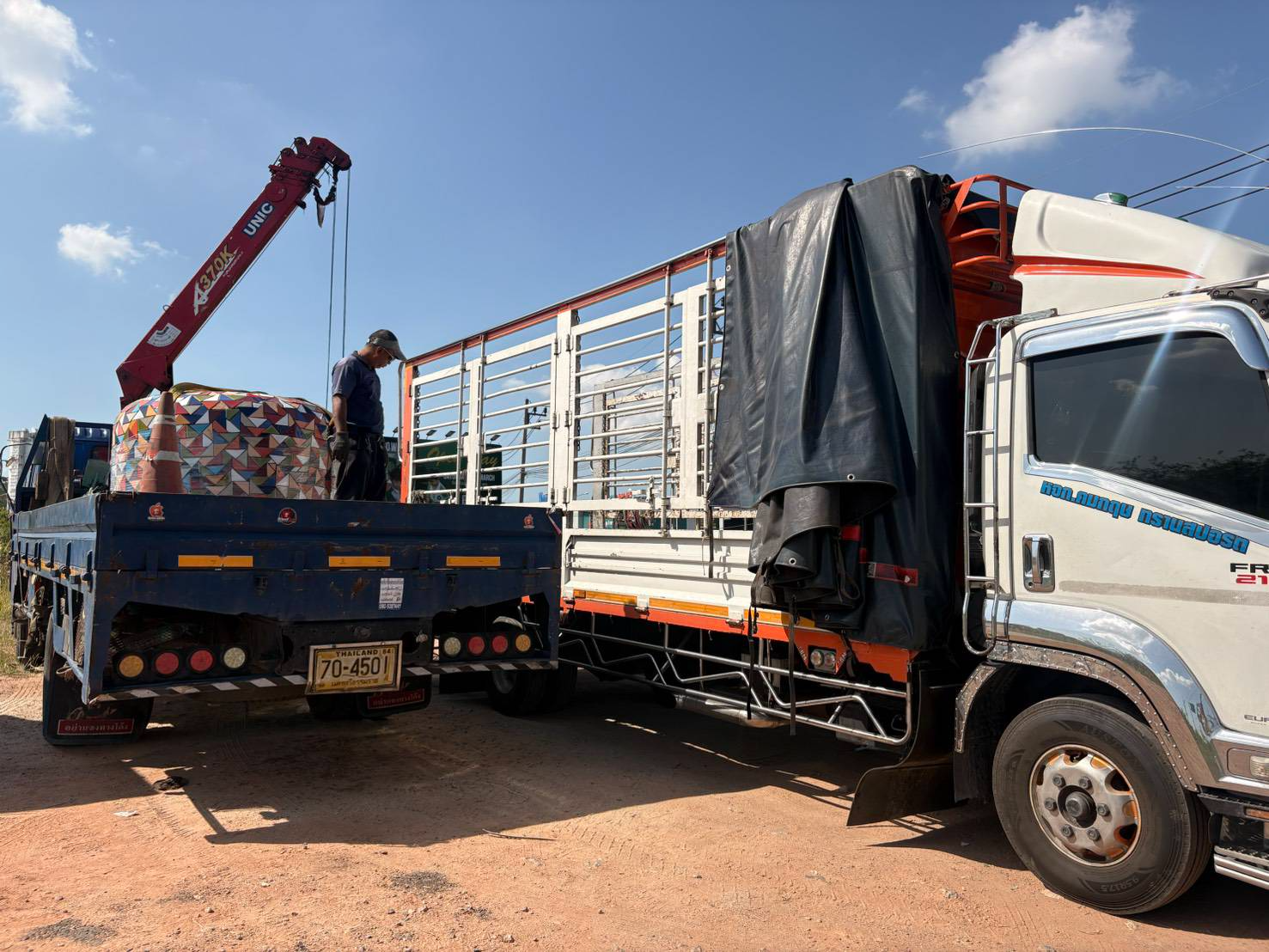 รถยกของหนัก หัวหิน บริษัทรับเหมาขนส่งสินค้า ราคาถูก